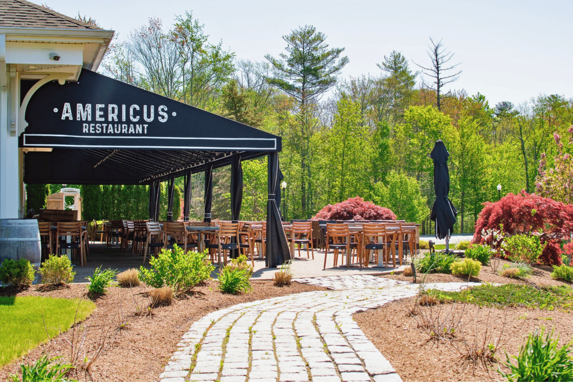 americus-outdoor-dining-patio-1