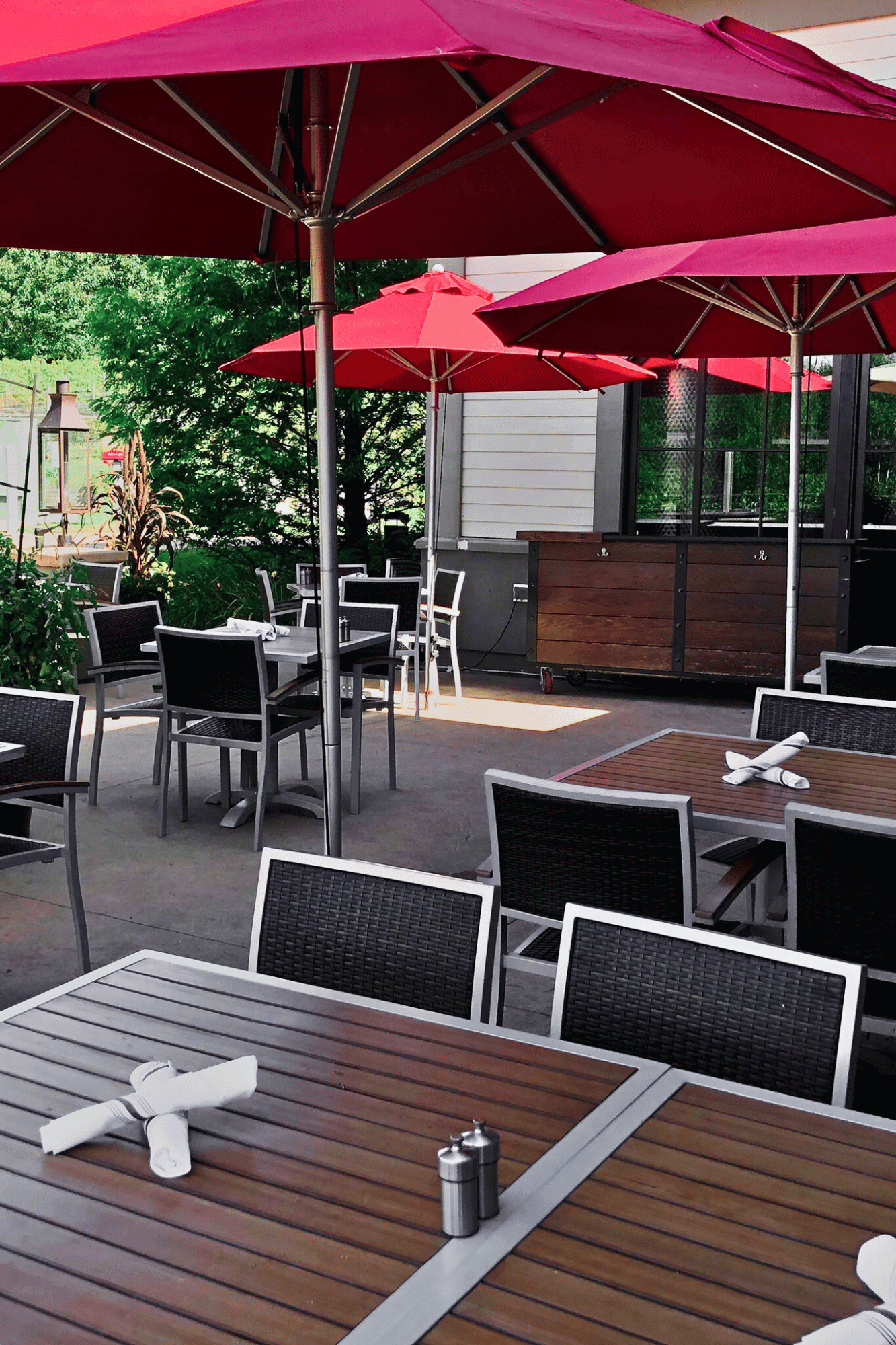 the-bistro-outdoor-dining-5