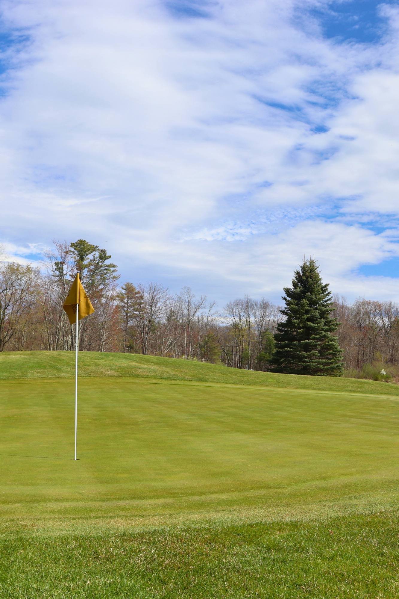 the links at labelle winery derry nh grounds