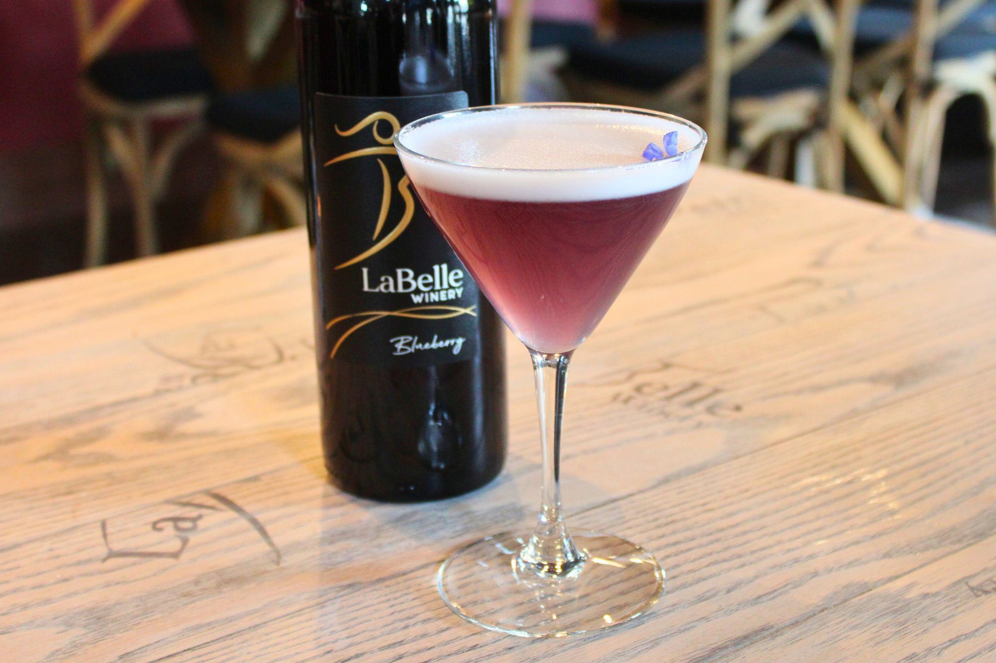 violette gin sour cocktail