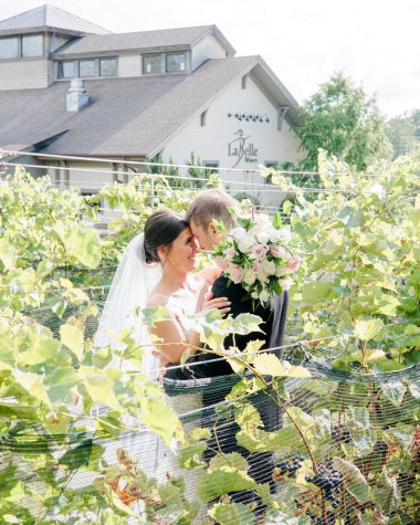 LaBelle Winery Earns Prestigious 2025 WeddingWire and The Knot Awards