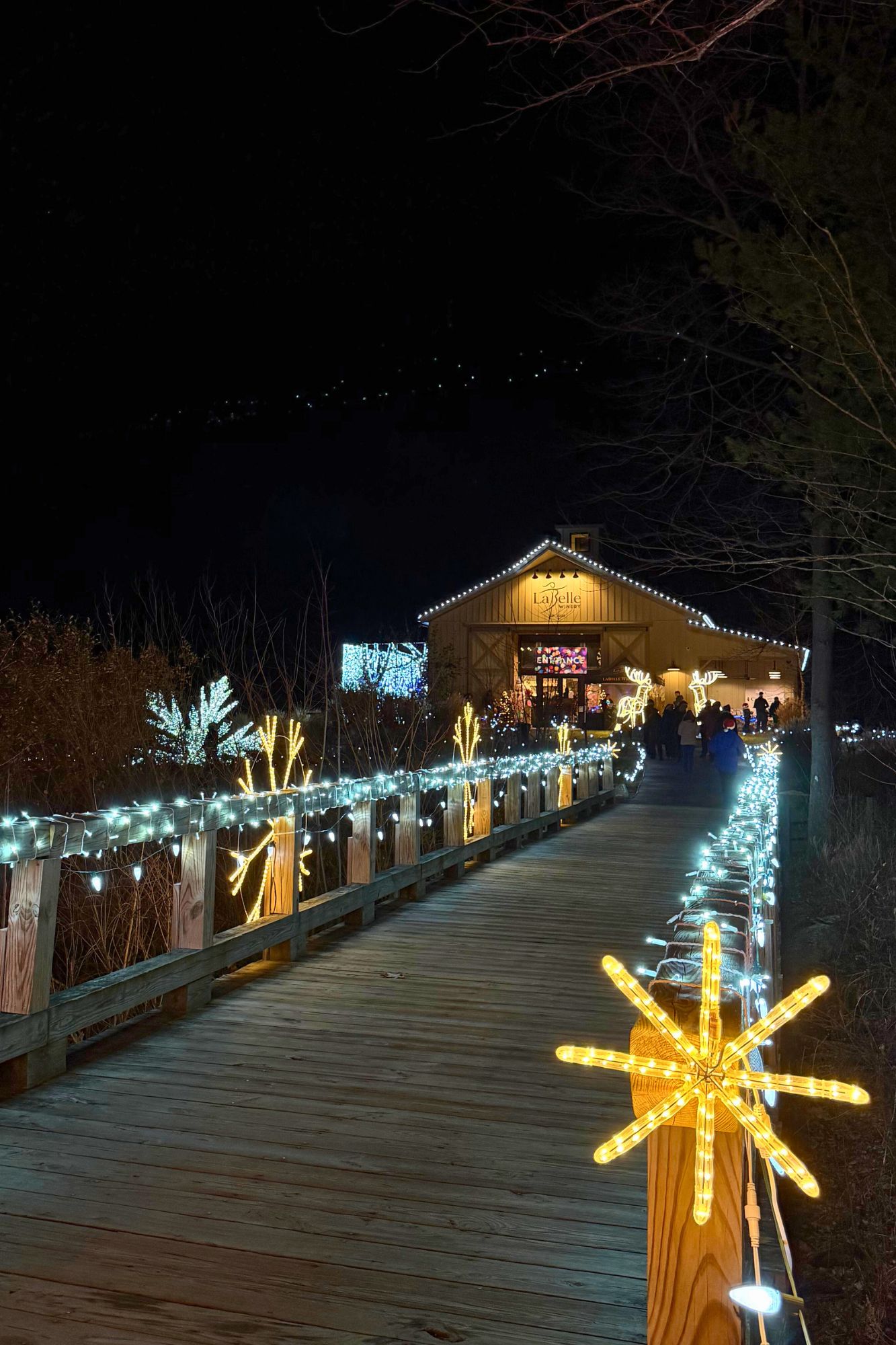 entrance to labelle lights in derry nh