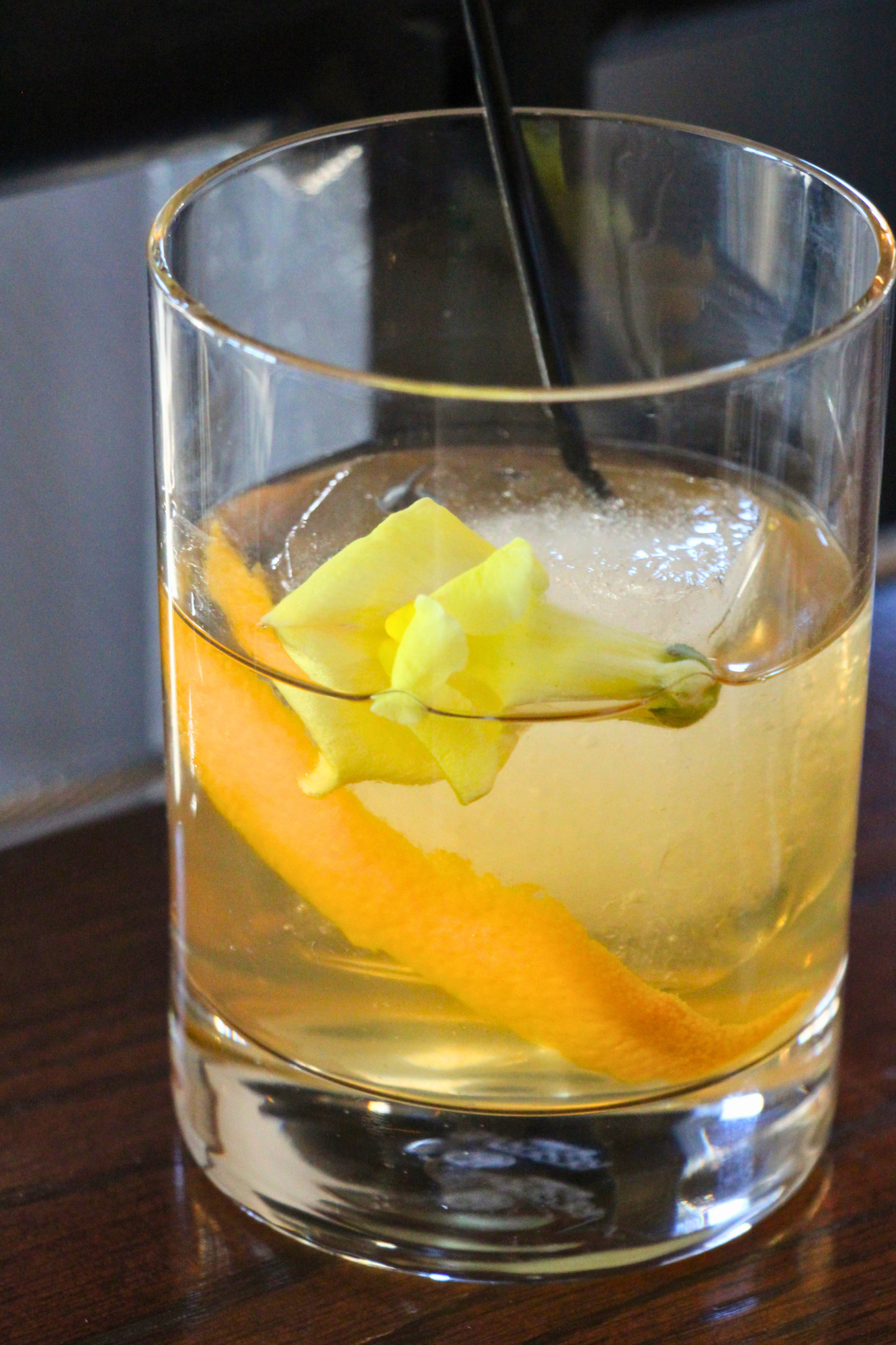 Peach Tea Old Fashioned the bistro labelle winery