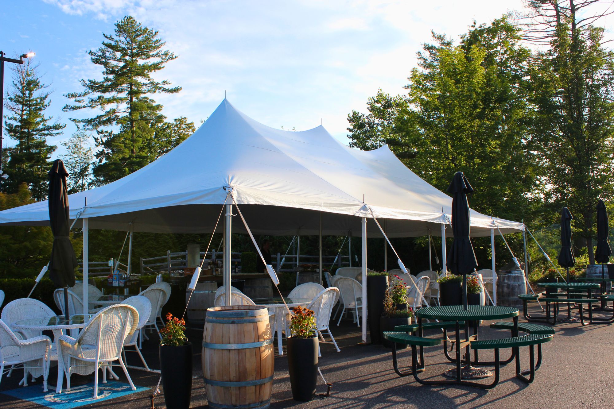 corporate event venue in nh mini links celebrate