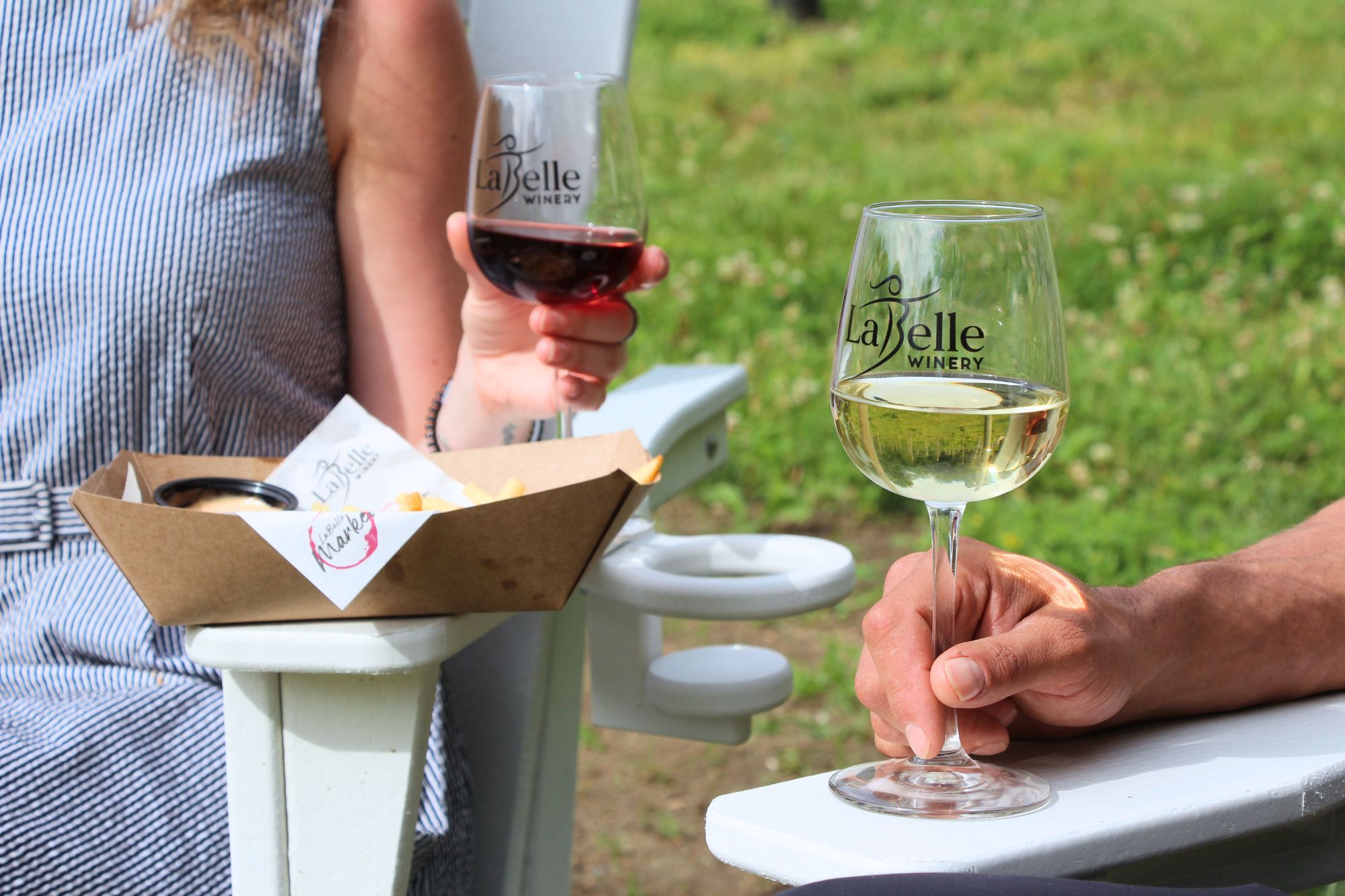 outdoor vineyard experience at labelle winery in nh