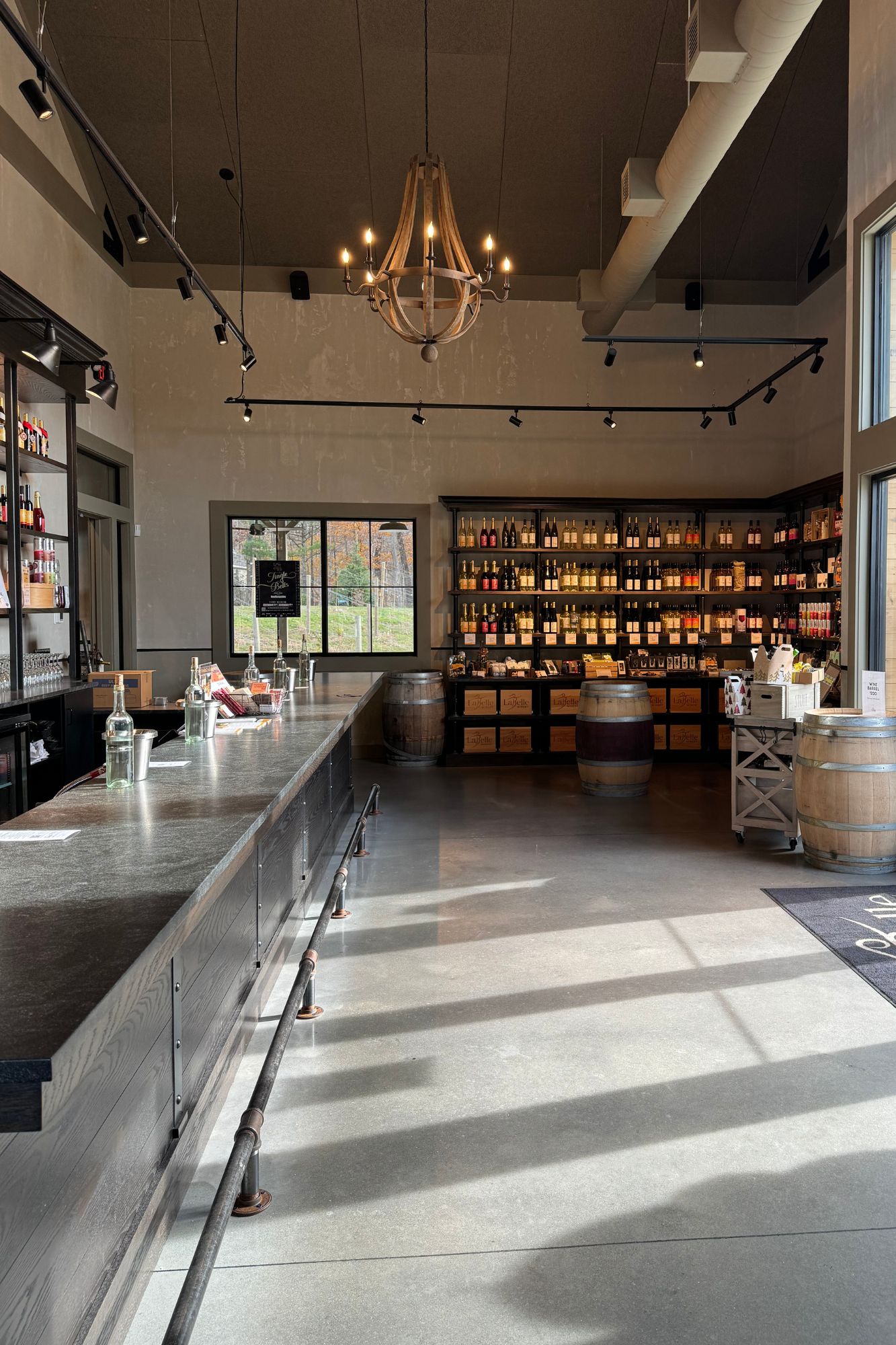 labelle winery derry indoor wine tasting room and retail space