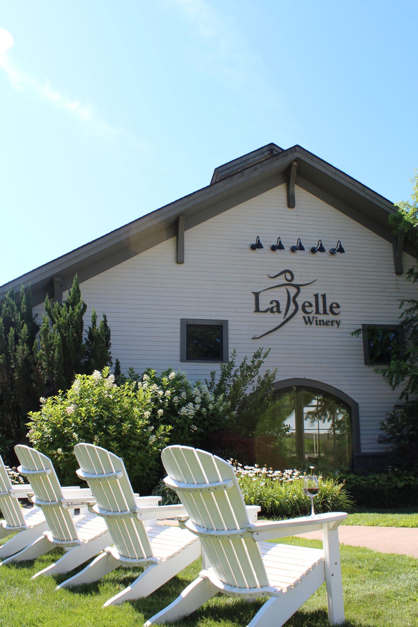 outdoor seating at labelle winery amherst nh tasting room