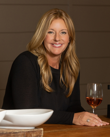Vino Voices Spotlights Amy LaBelle and LaBelle Winery’s Blue Cheese Wine Fondue Recipe